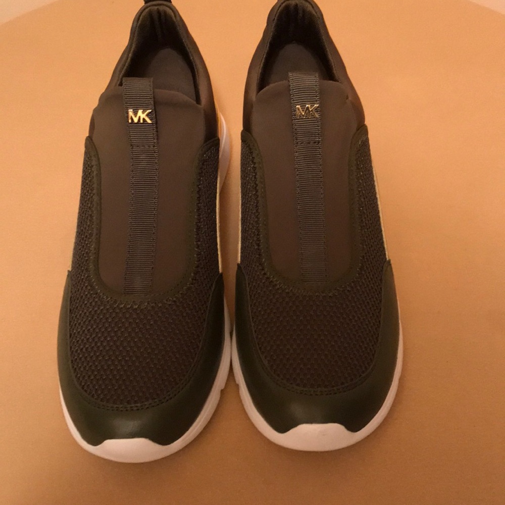 Michael Kors women’s Fall/winter slip ons NEW